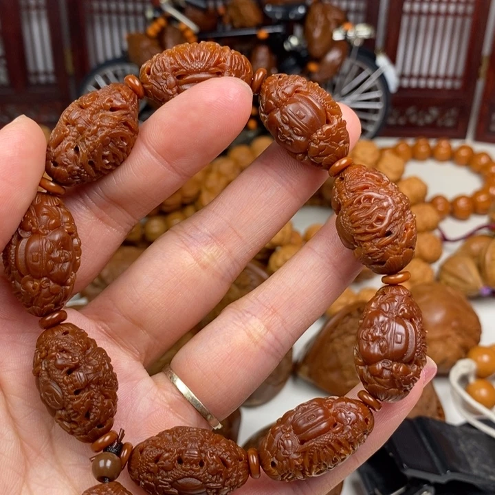 猴头核桃吊坠横财神