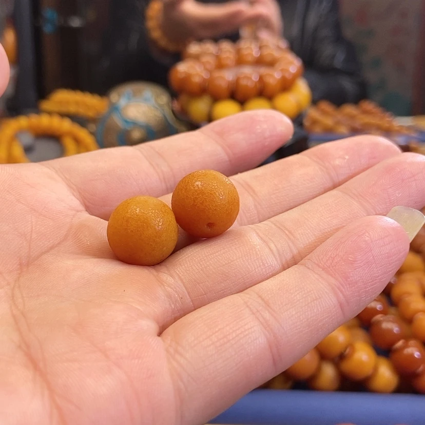 【闪购商品】蜜蜡未镶嵌珠宝奇石飞****?