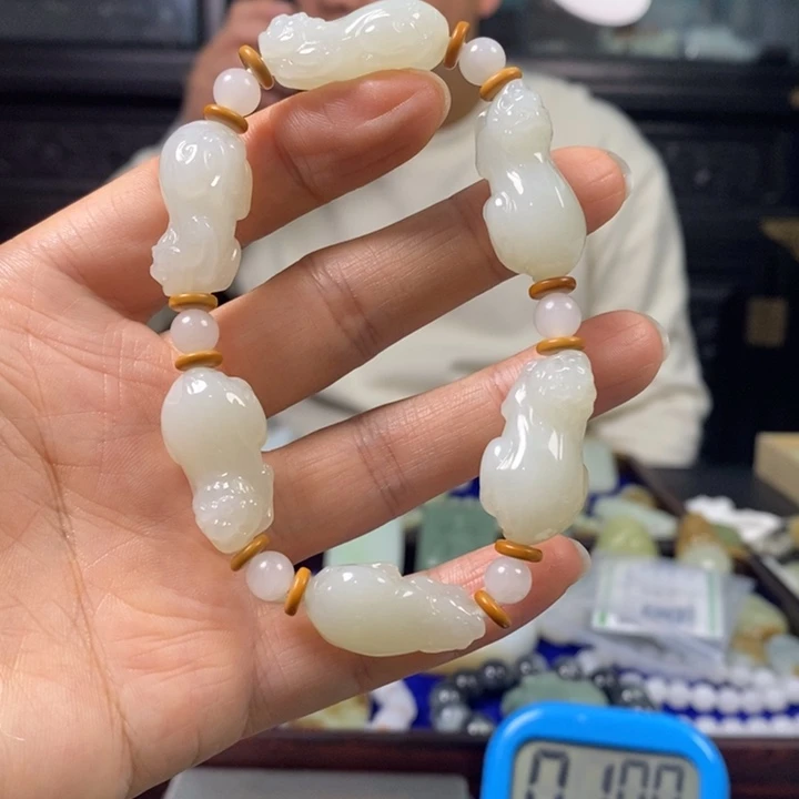 和田玉手链未镶嵌邻**馆