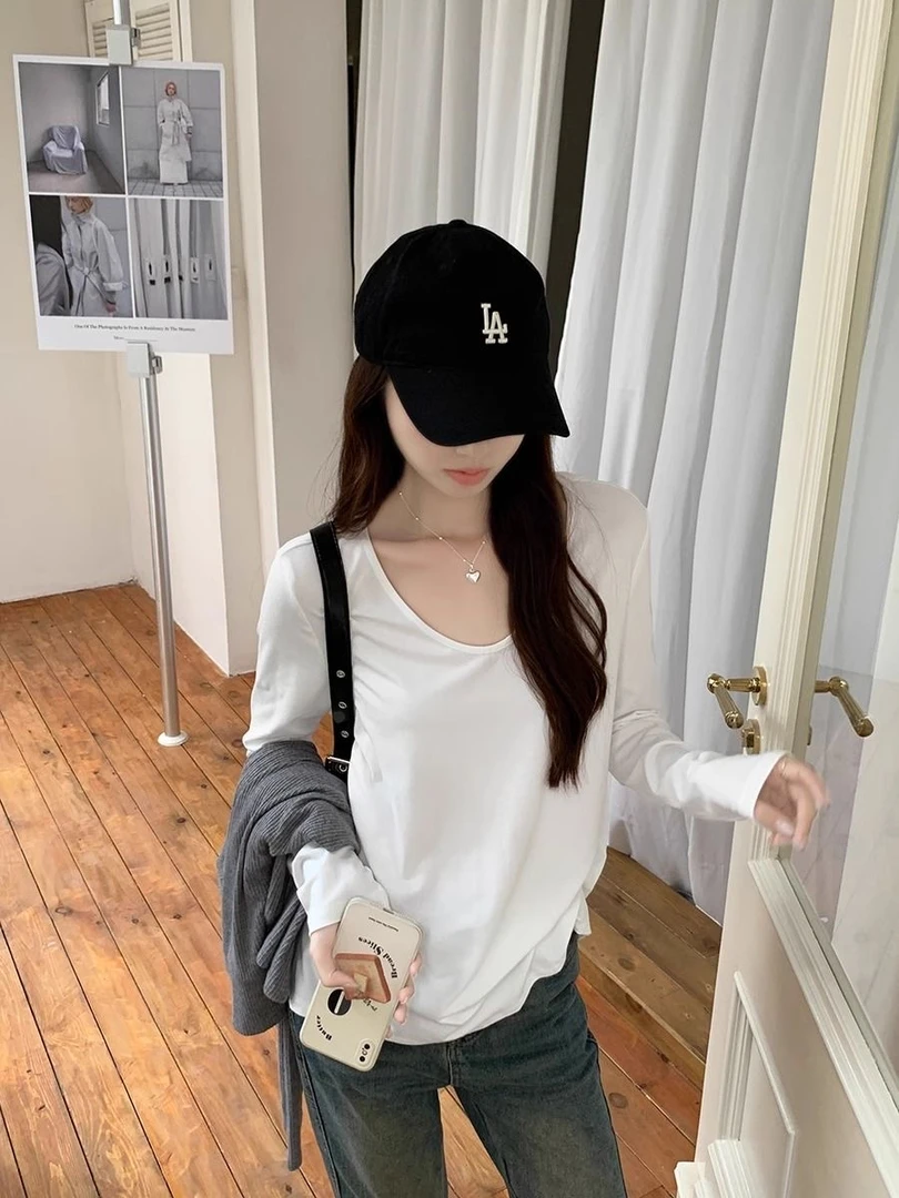 纯棉白色不起球V领慵懒风打底衫