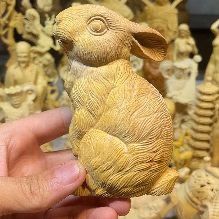 黄杨木瑕疵大兔子