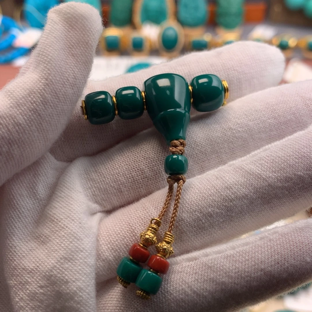 绿松石18K金镶嵌珠宝奇石