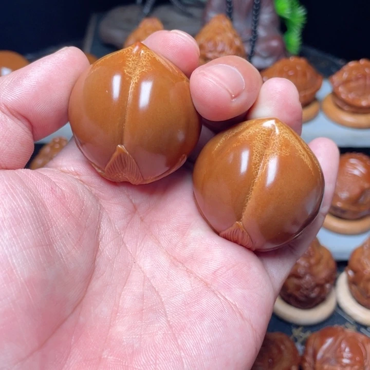 把件橄榄核寿桃手球3.5