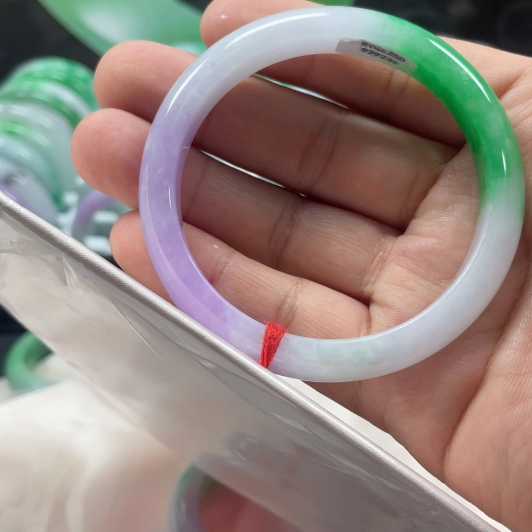 小***猫一物一物一物手镯