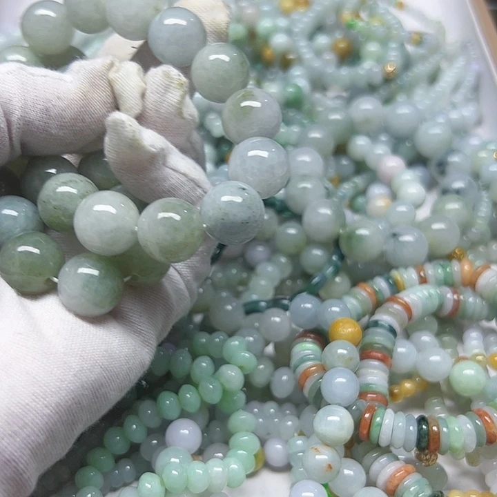 吞***0翡翠未镶嵌颈饰天然翡翠085