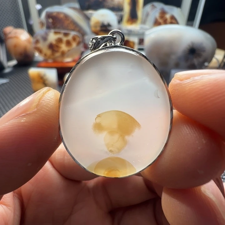 未镶嵌玛瑙/玉髓珠宝奇石