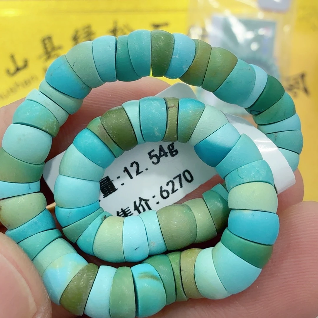 绿松石未镶嵌珠宝奇石