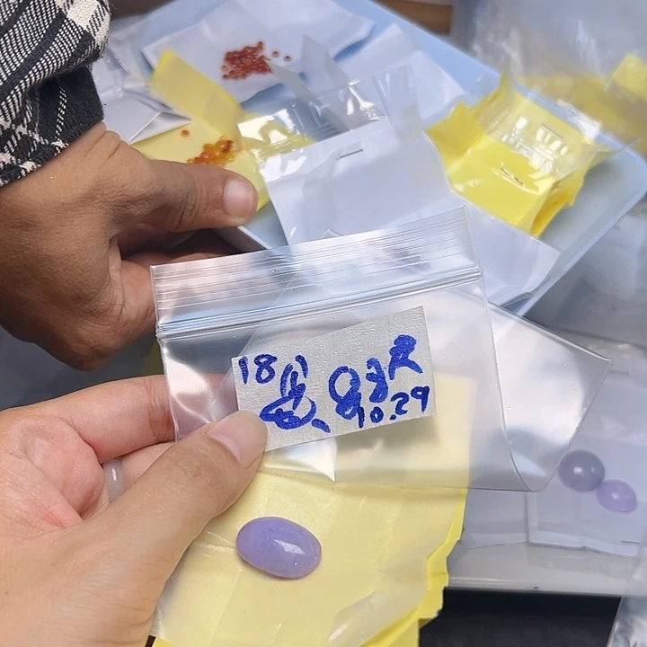 未镶嵌定制翡翠念**殇不
