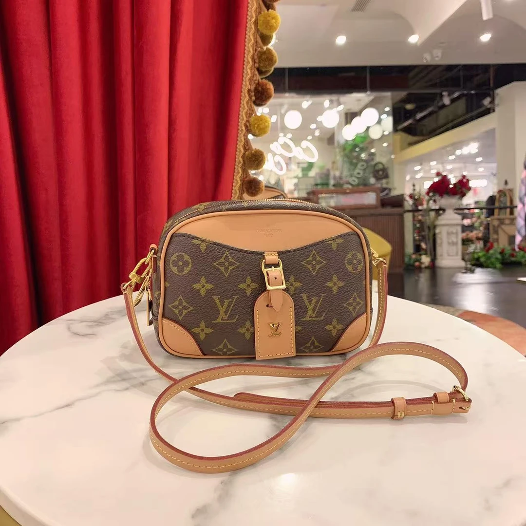 95新 LouisVuitton/路易威登 deauvile相机包单肩包/81328072