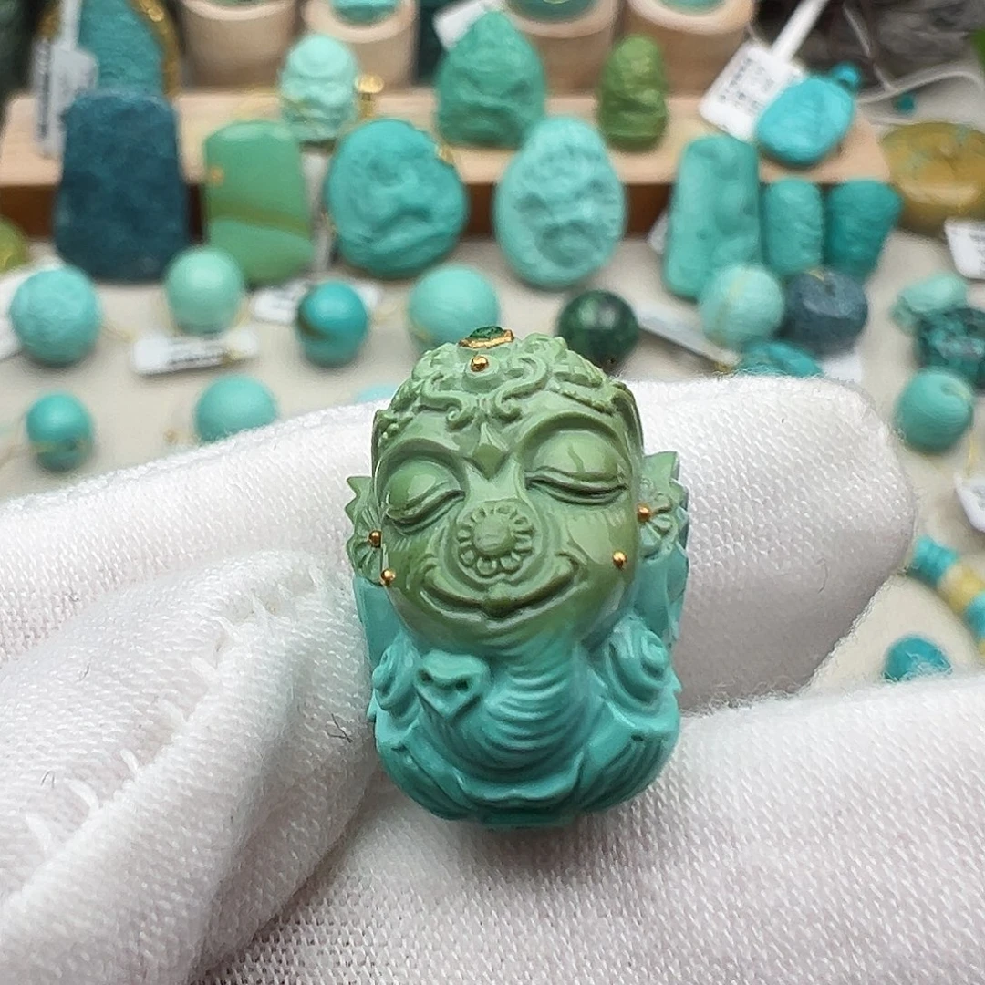 绿松石配饰未镶嵌