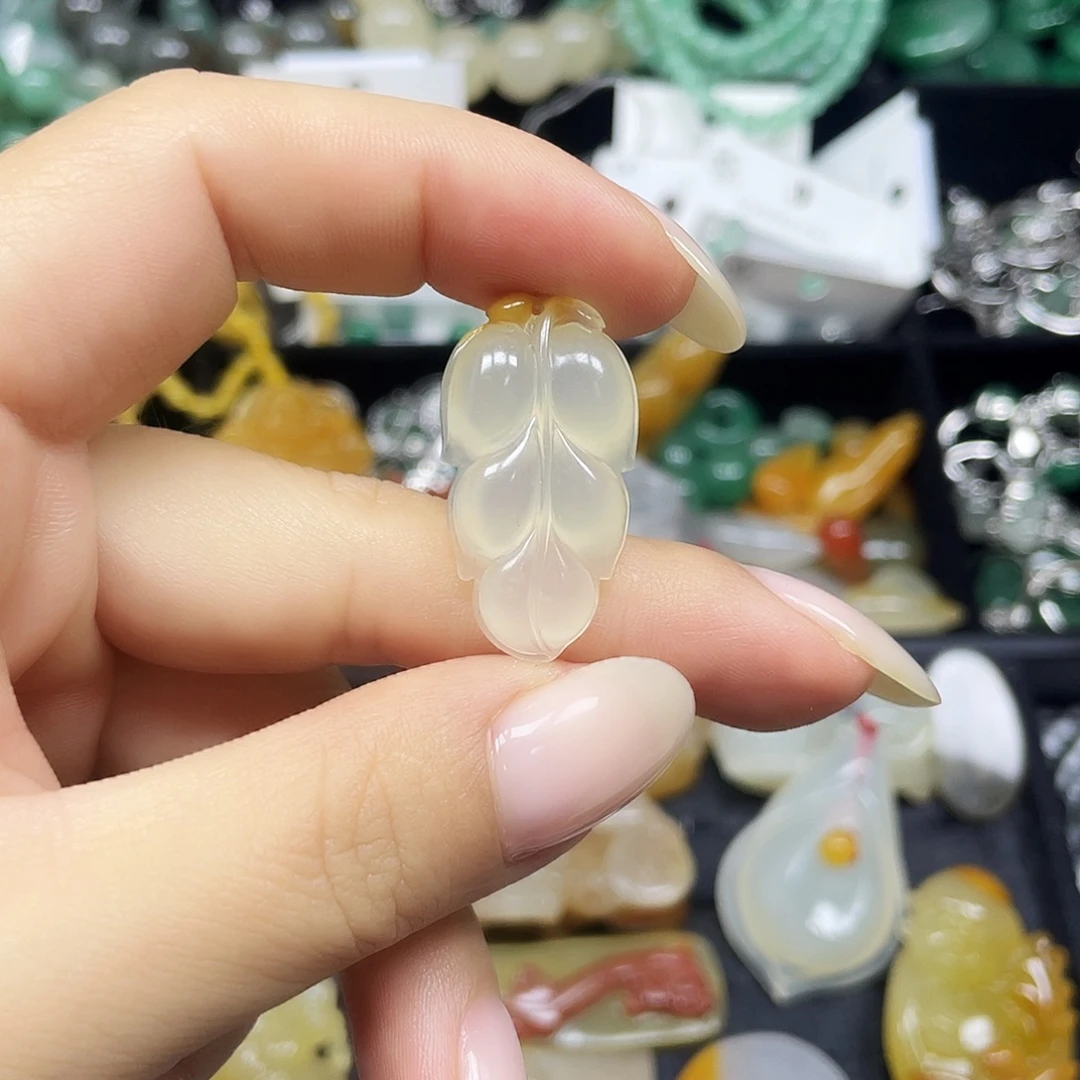 石英质玉（黄龙玉）未镶嵌吊坠(不含链)