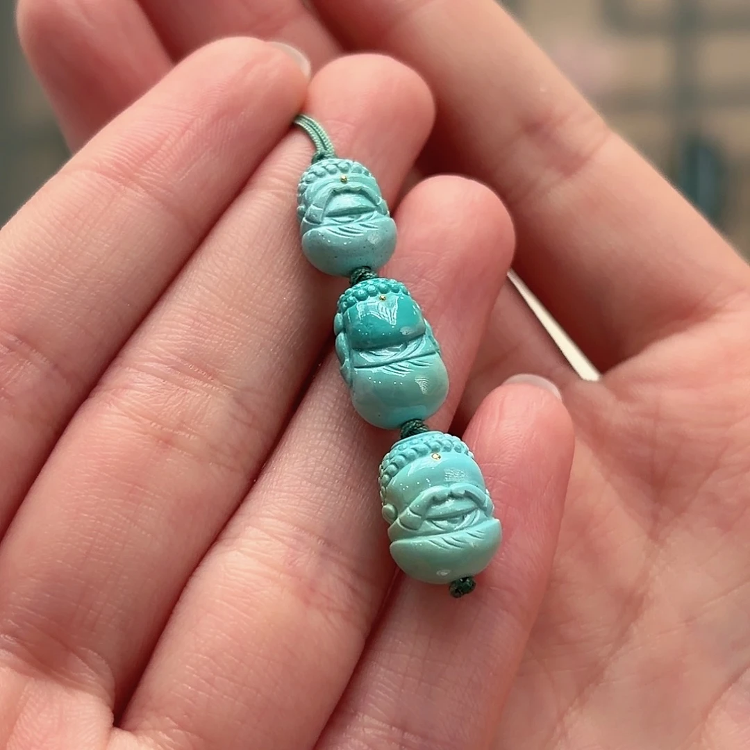 绿松石未镶嵌颈饰