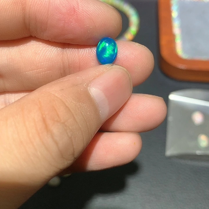 欧泊欧泊裸石未镶嵌°**霞