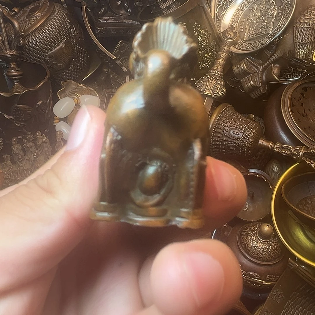 精美铜器工艺品等