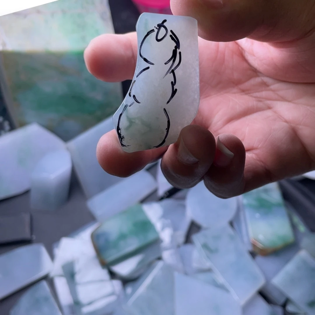 未镶嵌定制翡翠