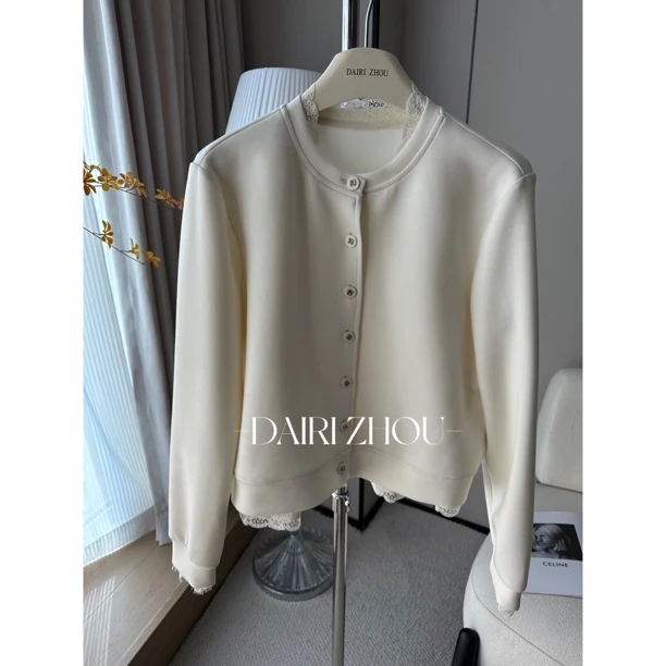 DAIRI  ZHOU▪️如雾起时   拼蕾丝假两件卫衣单排扣软糯舒服百搭款