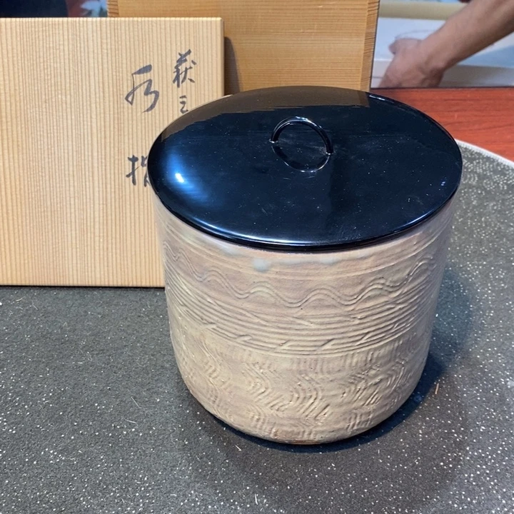小***青瓷片陶瓷艺术品制作工艺品
