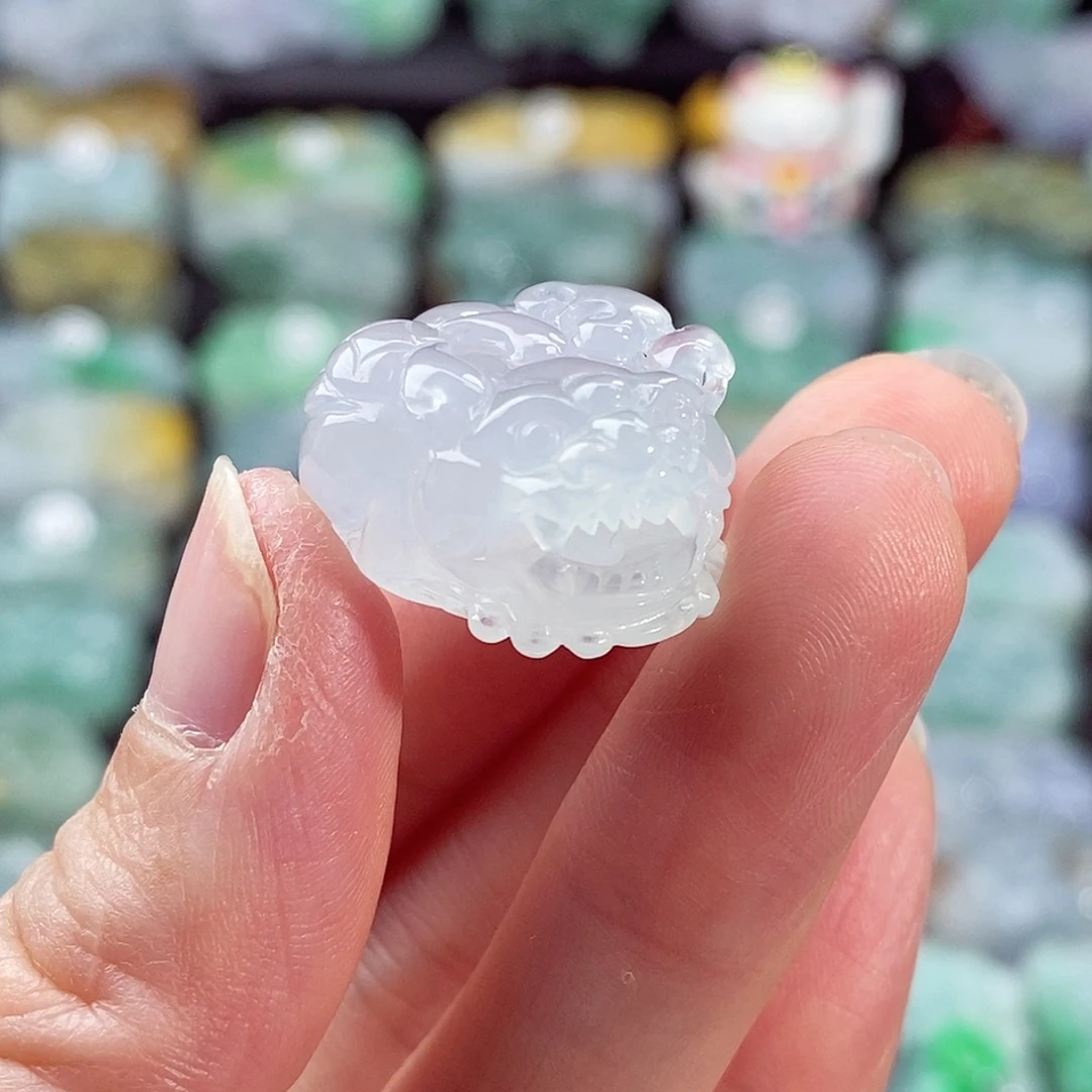 颈饰未镶嵌翡翠天然