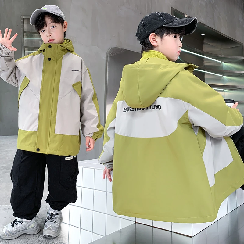 男童冲锋衣外套秋冬款2025新款儿童三合一可拆卸风衣大童加绒加厚