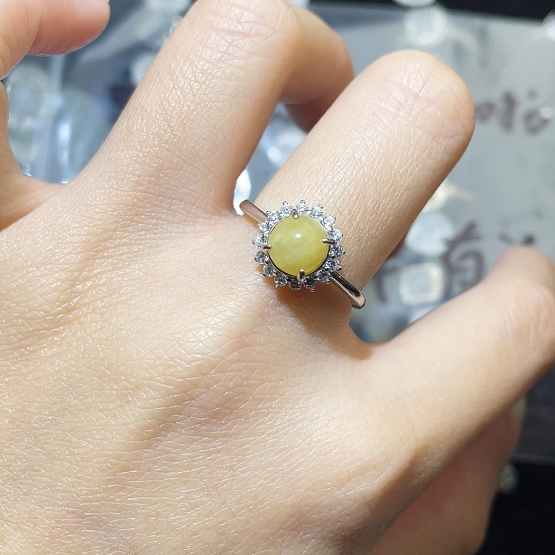 翡翠未镶嵌戒指戒指