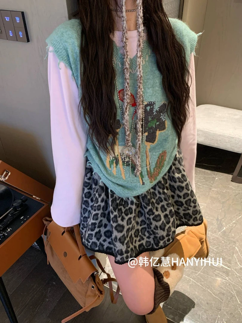 H·YIHUI【韩国定制款ins花朵背心毛衣一整套 】