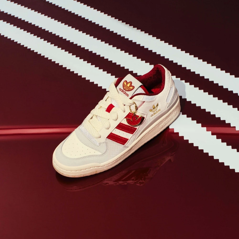 adidas三叶草FORUM LOW蛇年新年款复古板鞋运动鞋JP9969