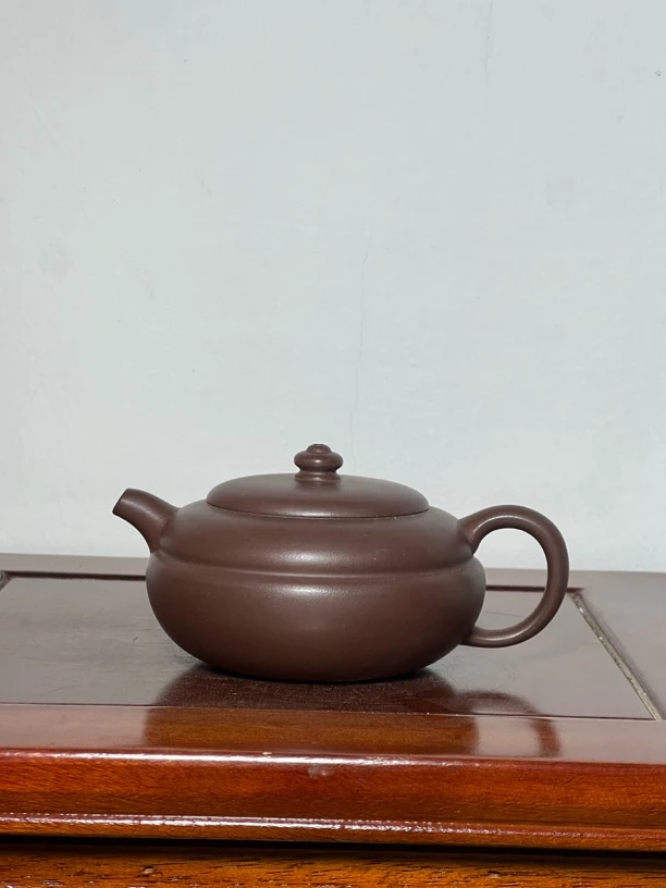 宜兴紫砂壶紫泥扁玉