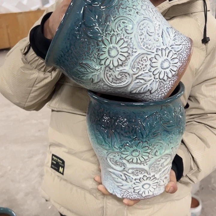 高度20厘米口18厘米