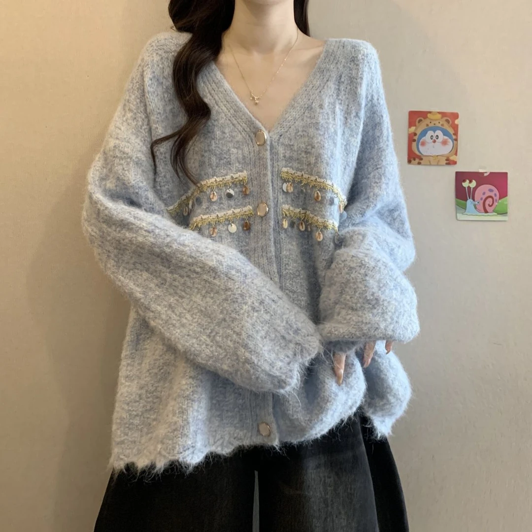 今年流行漂亮贝壳亮片温柔风针织开衫女秋冬新款慵懒显瘦别致毛衣