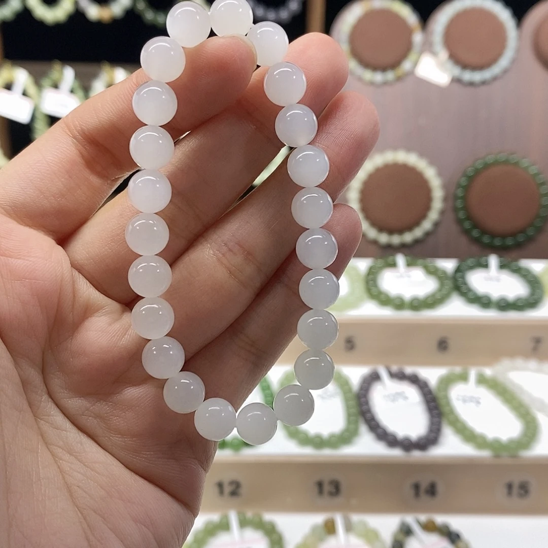 渔***喽和田玉未镶嵌手链