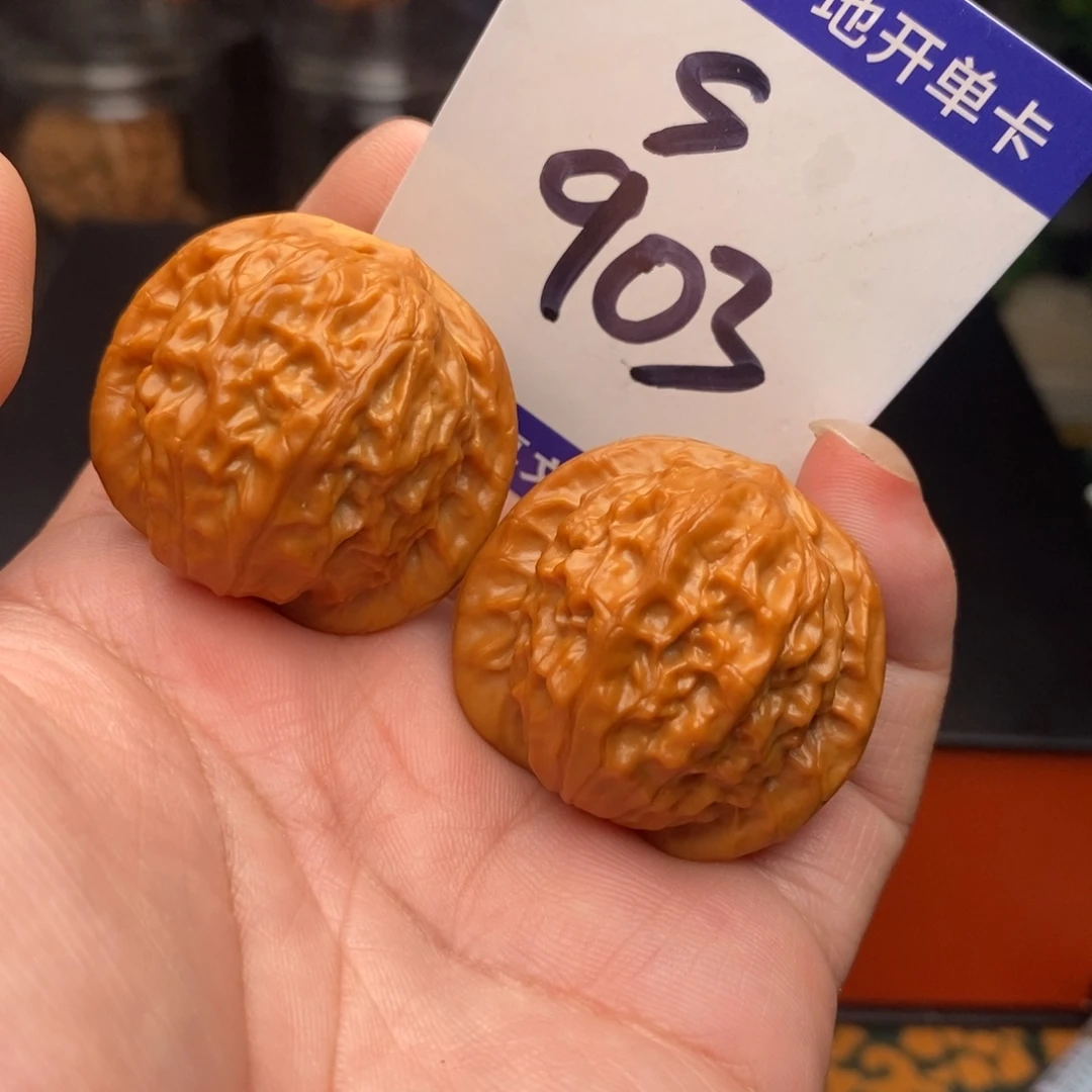 文玩核桃把件瓷娃娃35