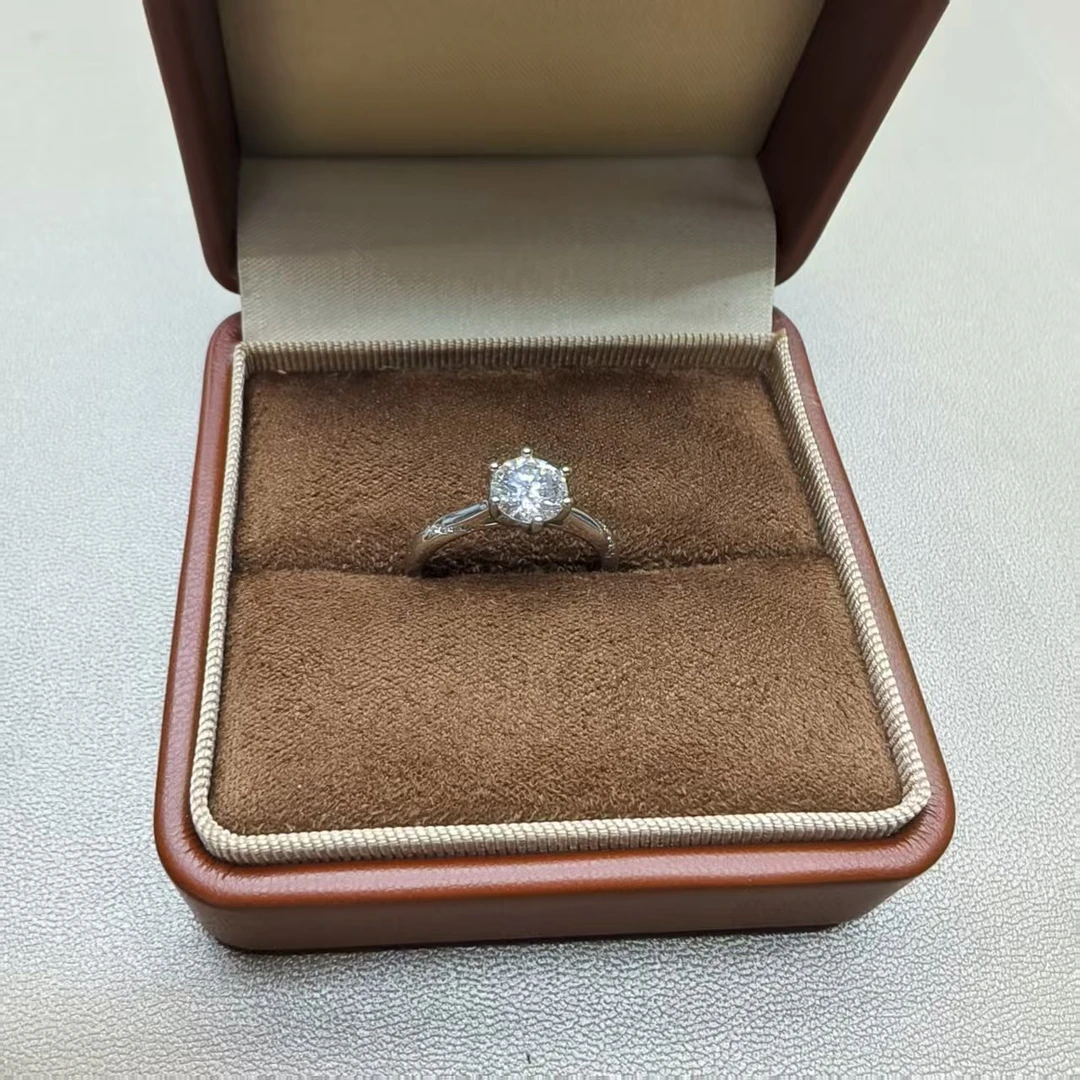 【南非婚戒】带包装  通灵天花板1克拉戒指.H