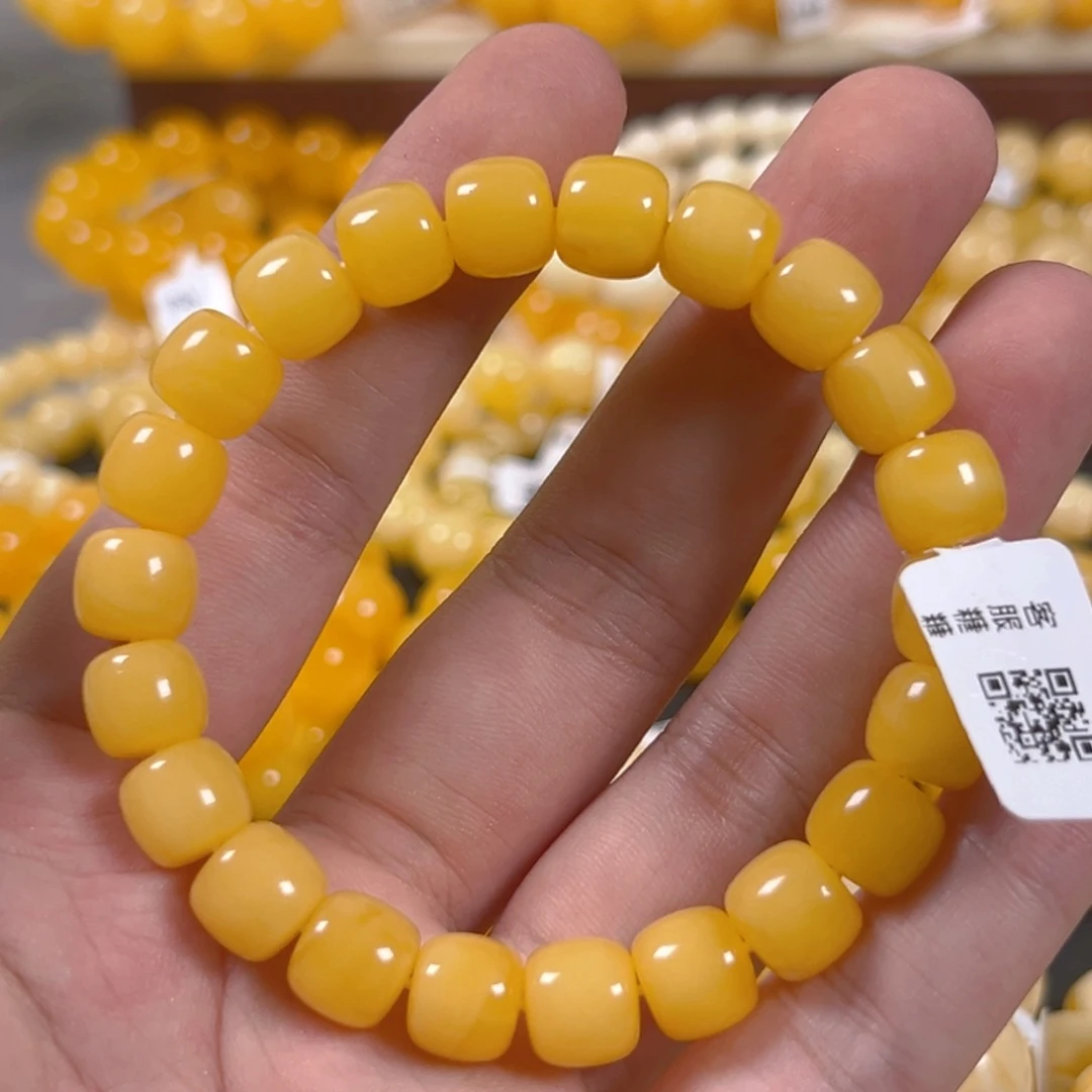 未镶嵌琥珀裸石鸡油黄老型 10mm  14.88g tt055