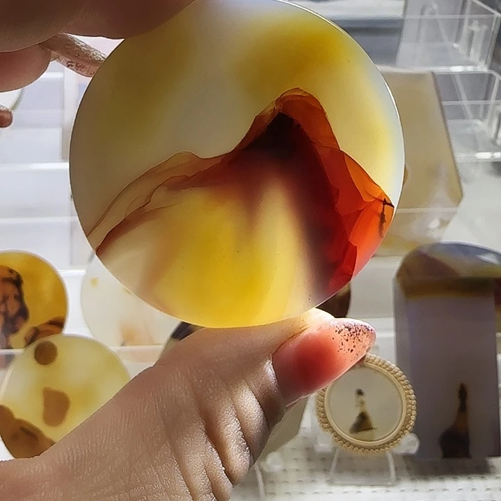 玛瑙/玉髓未镶嵌珠宝奇石