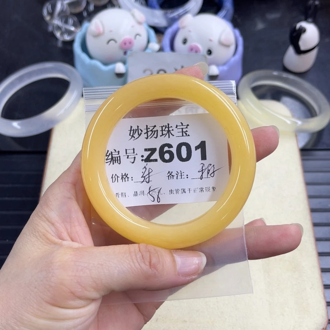 合金默认有瑕石英质玉?****?