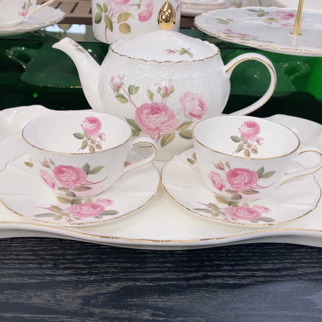 骨瓷一壶2杯碟//////////////：/