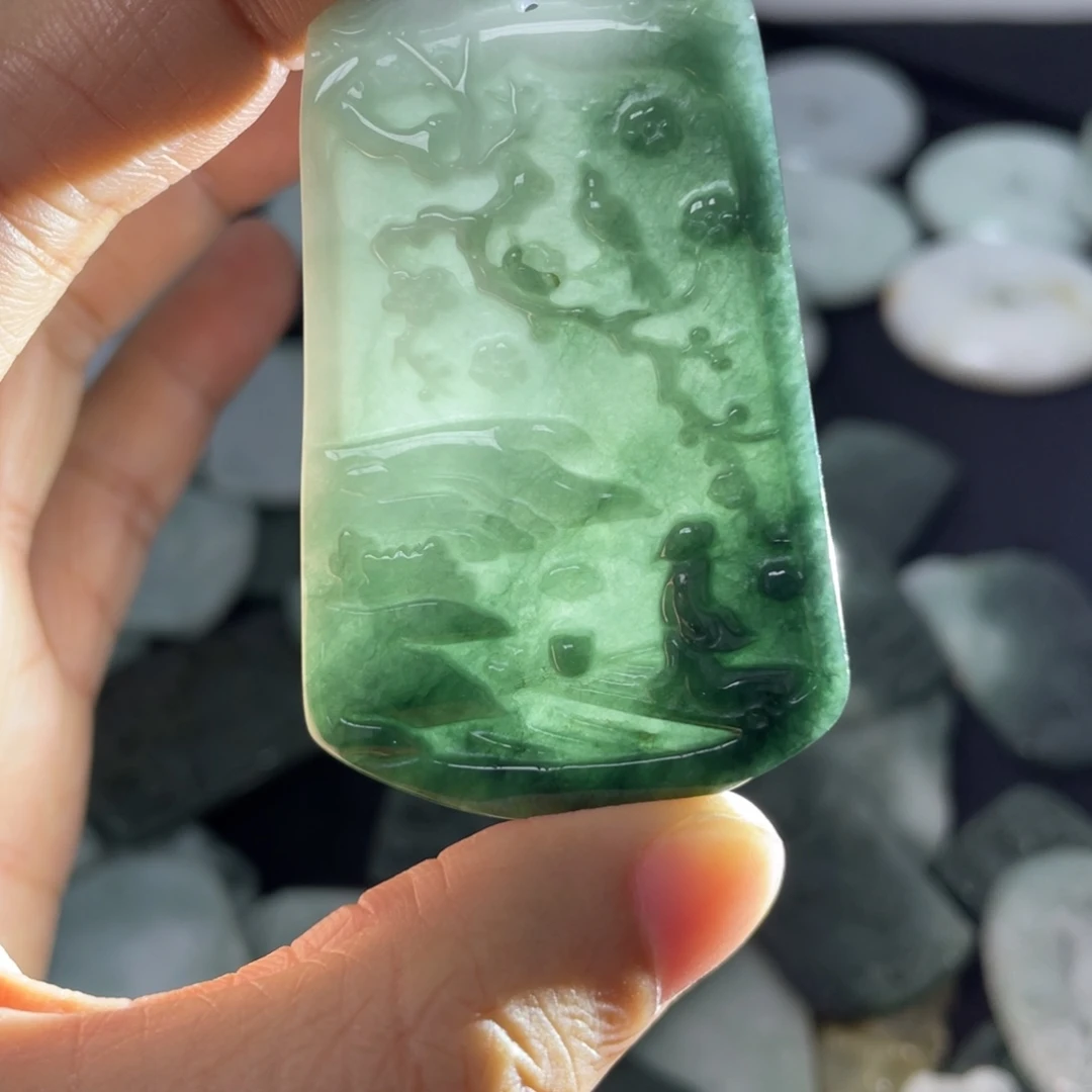 翡翠未镶嵌颈饰翡翠