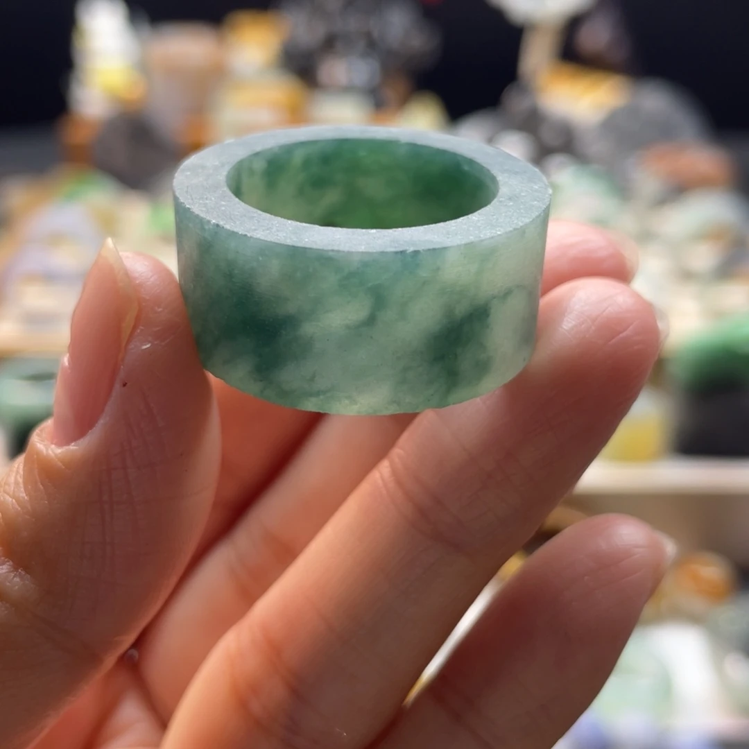 未镶嵌定制翡翠戒指
