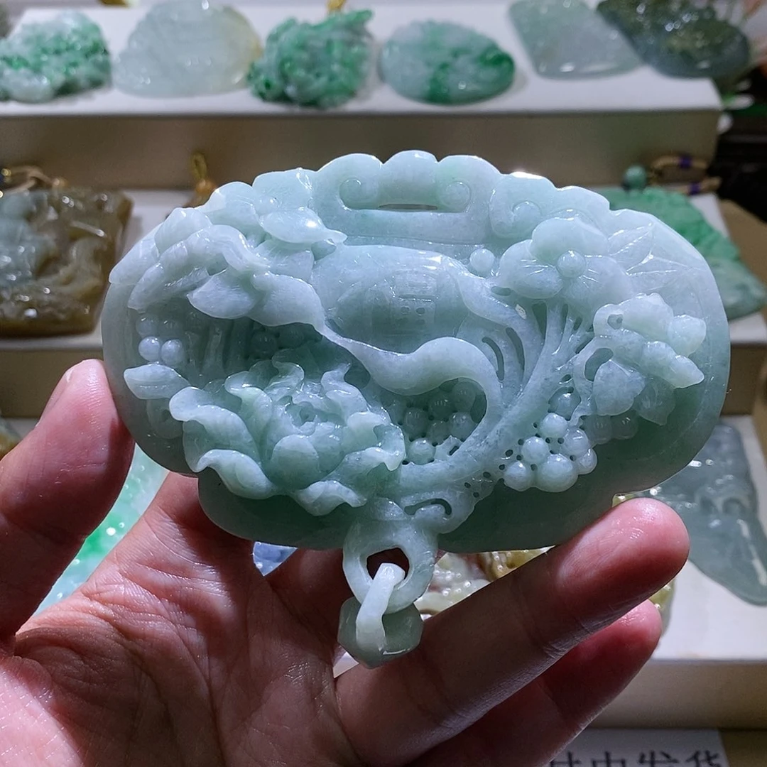 【闪购商品】翡翠颈饰未镶嵌锁