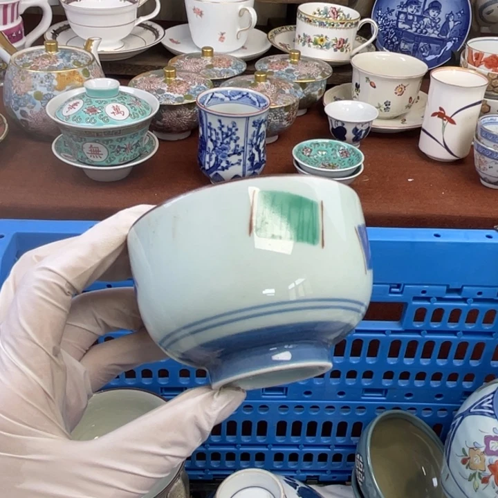 他家瓷器真美…开播了