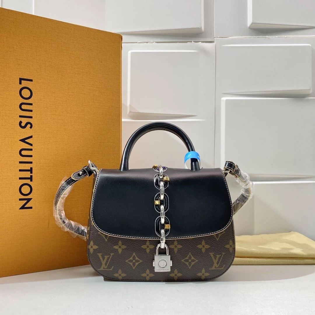 95新 LouisVuitton/路易威登 路易威登黑锁头邮差 THFY177