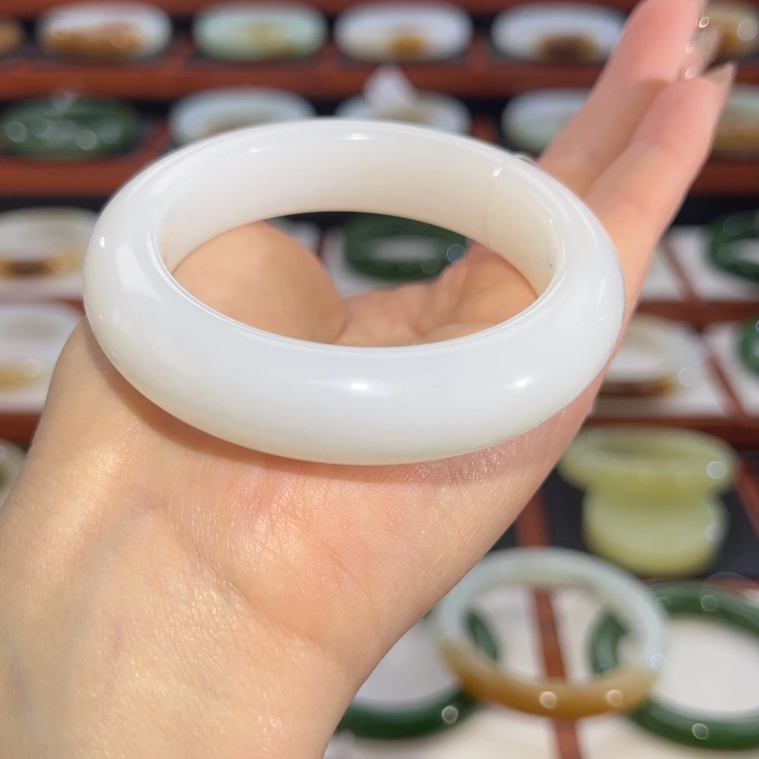 和田玉（白玉）手镯未镶嵌