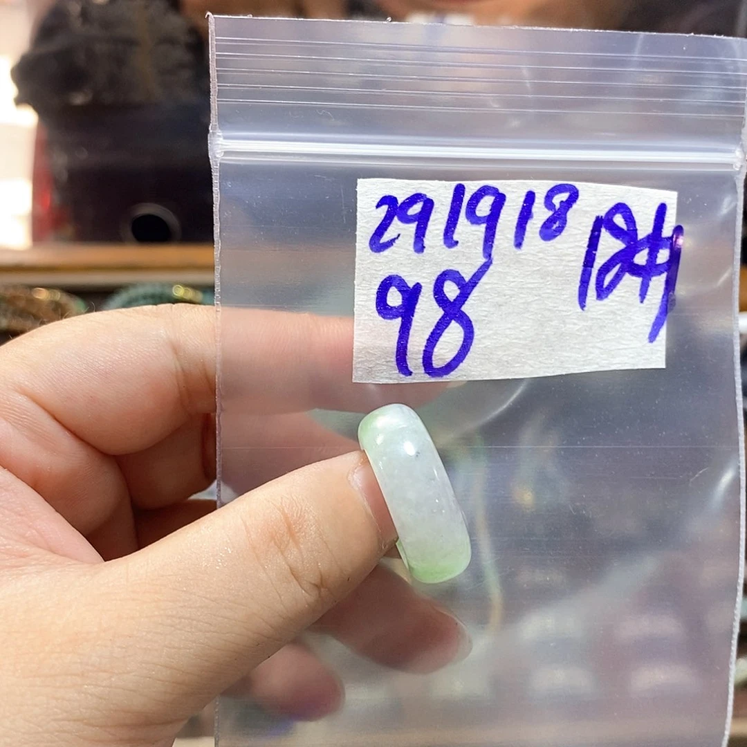 未镶嵌定制翡翠翡翠