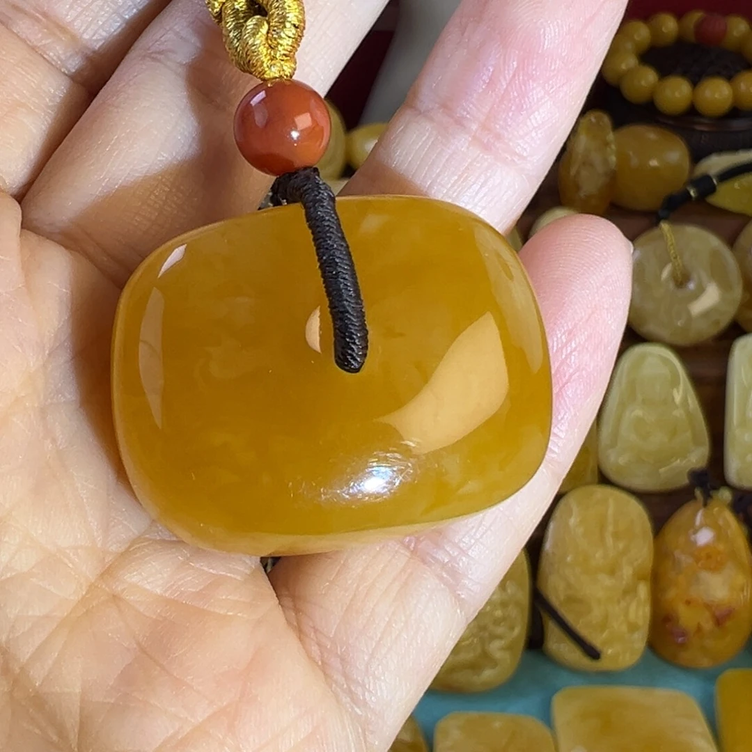 蜜蜡吊坠(赠链)未镶嵌