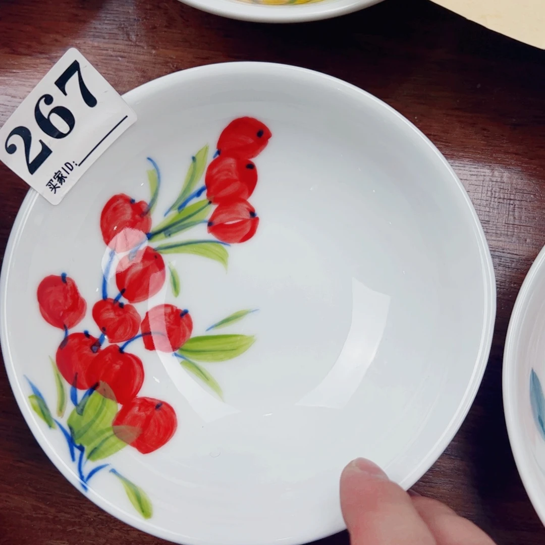 景德镇陶瓷手工手绘制作