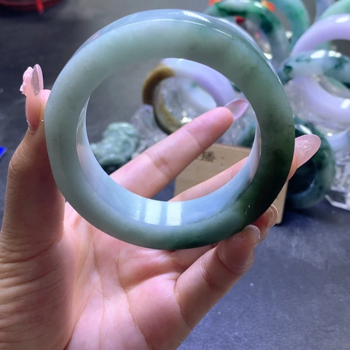 定制翡翠翡翠未镶嵌?****姐翡翠