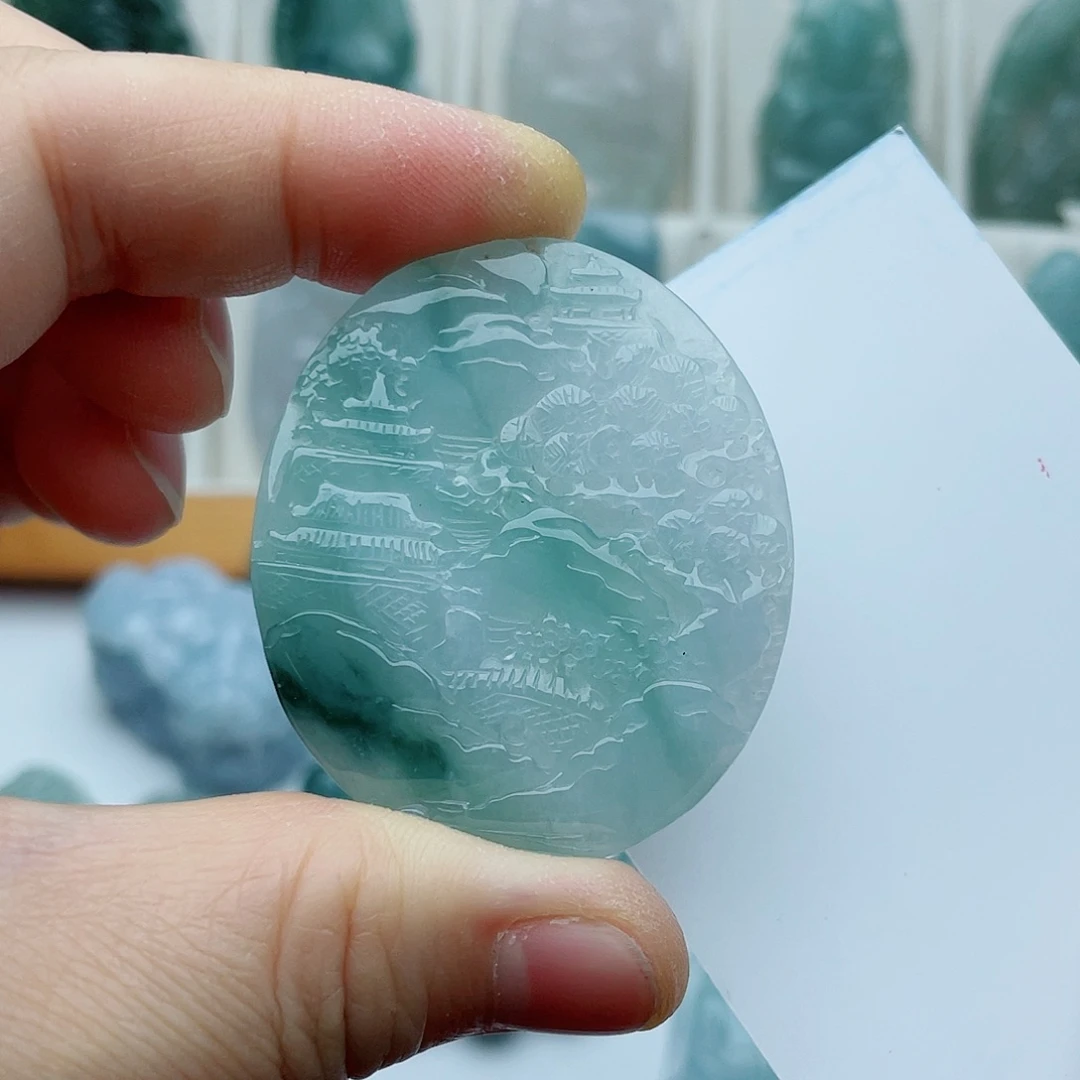 翡翠未镶嵌颈饰山水牌