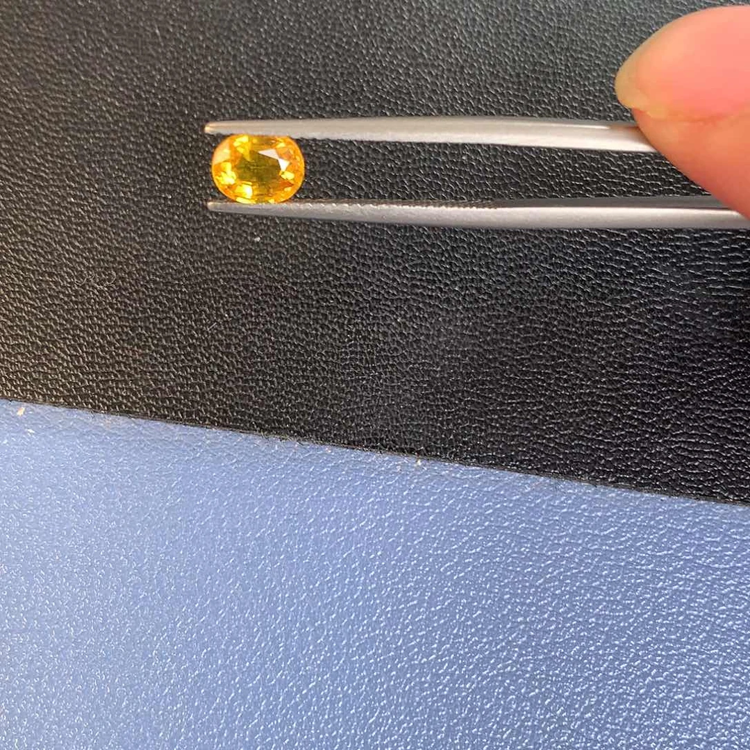 蓝宝石裸石未镶嵌瓶*88分