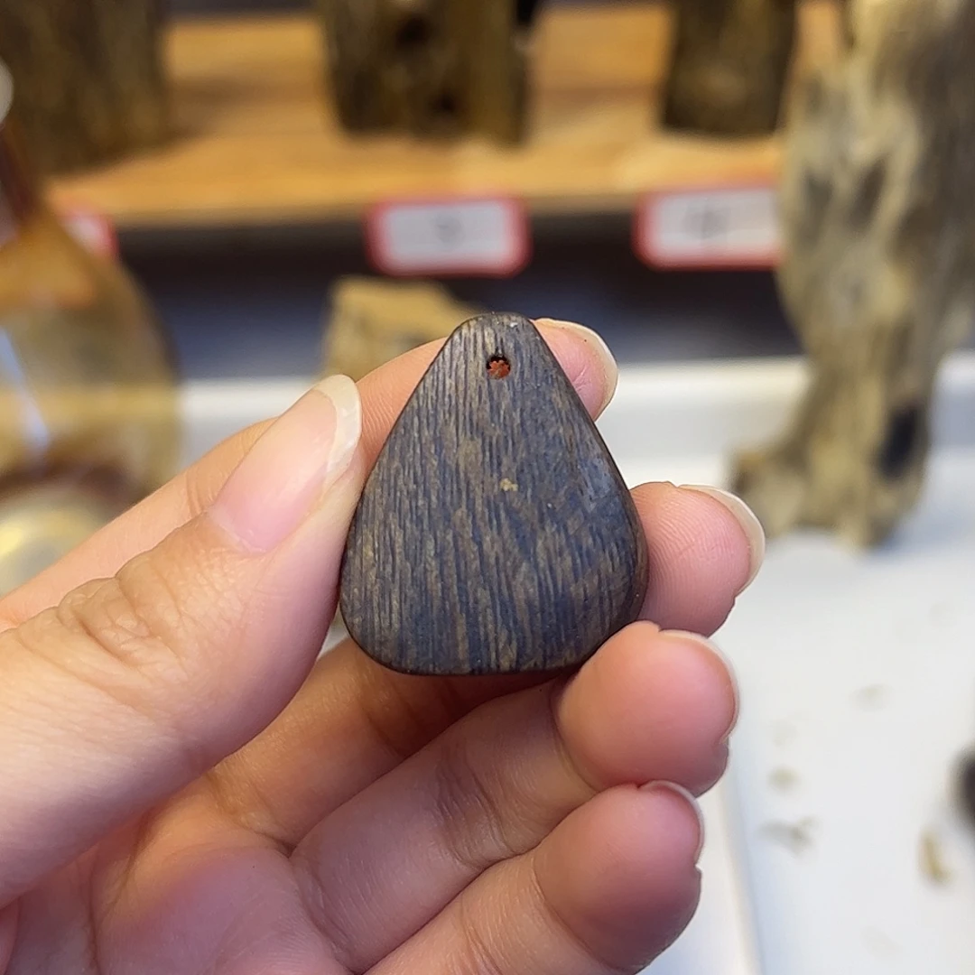 沉香吊坠陆河 3.1克 吊坠