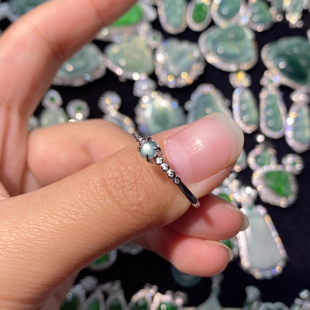 翡翠未镶嵌颈饰天然